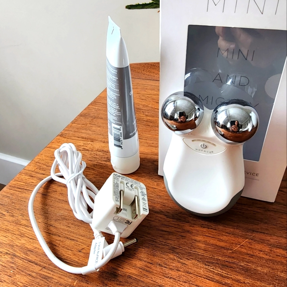 NuFace Mini Facial Toning Device - White and Silver
